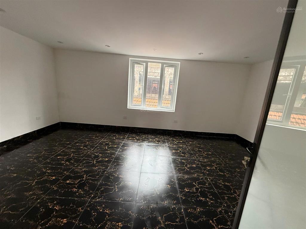Chủ giảm sâu, cần bán một căn liền kề bảo sơn giá chỉ 21.5 tỷ, giá tốt dự án. đã hoàn thiện
