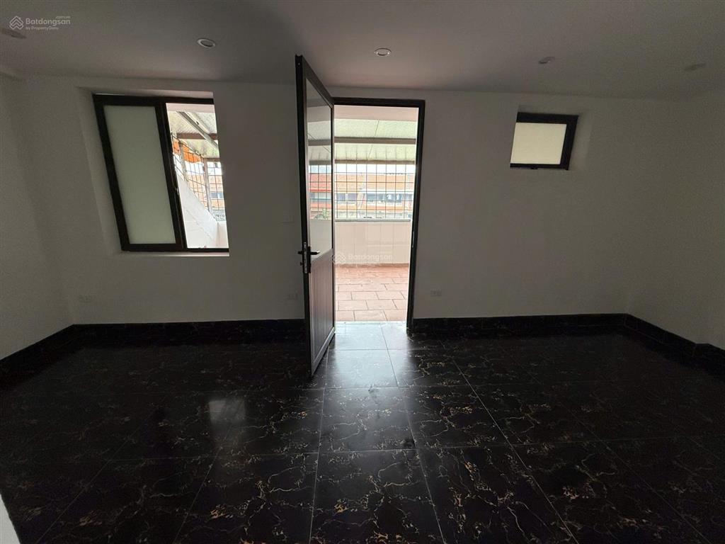 Chủ giảm sâu, cần bán một căn liền kề bảo sơn giá chỉ 21.5 tỷ, giá tốt dự án. đã hoàn thiện