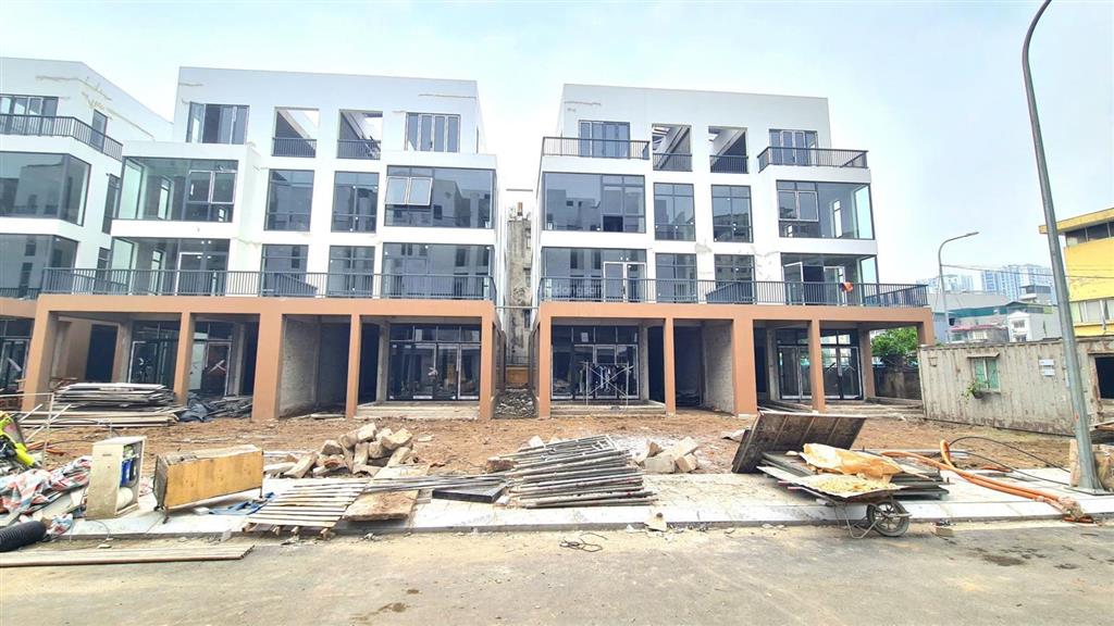 Bán gấp biệt thự vip phố lạc trung, hai bà trưng  270m² đất sổ đỏ giá 94.6 tỷ  0963 603 ***