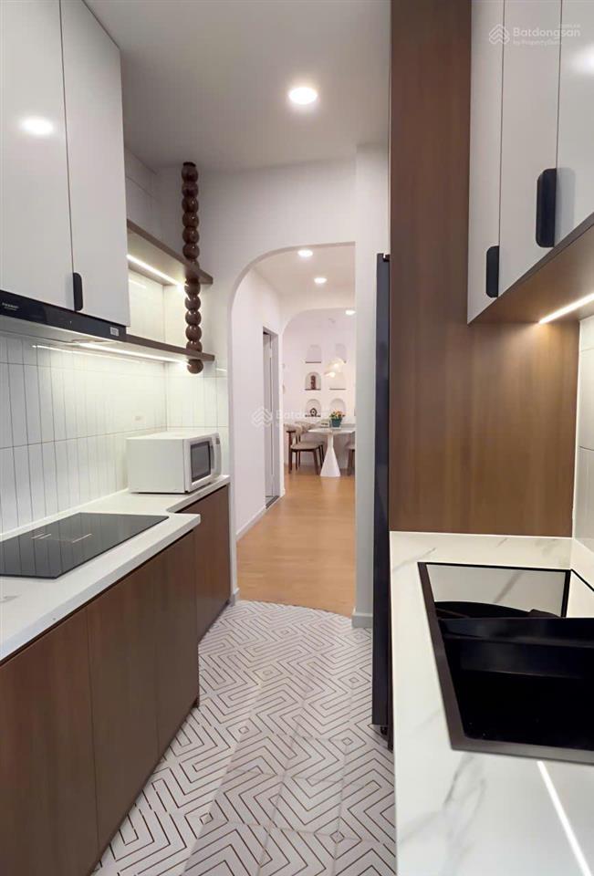 Bán căn hộ cc sky garden 3, giá cực chất 5,75 tỷ, 70m2, 3pn, đang cho thuê 19 triệu, q7, hcm