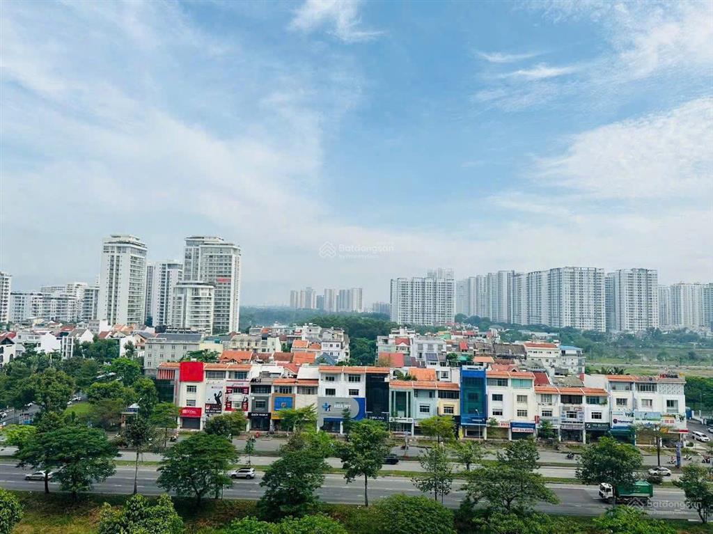 Bán căn hộ duplex sky garden i, giá 7,5 tỷ, 71 m2, 3pn, 3wc, tân phong, q7, tp. hcm
