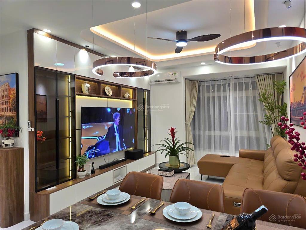 Bán căn hộ chung cư sky garden ii, giá ưu đãi 7,65 tỷ, 91 m2, 3pn, 2wc, full nội thất, view hồ bơi
