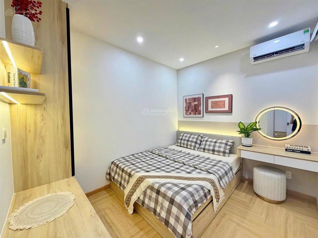 Bán căn hộ sky garden 3, giá 6,55 tỷ, 70m2, 3pn, 2wc, đầy đủ nội thất, chỉ với