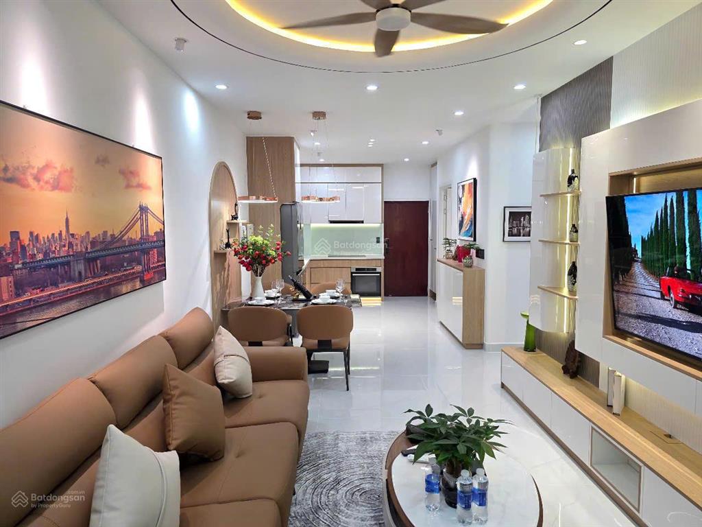 Bán cc sky garden ii, giá 5,56 tỷ, 71m2, 2pn, 2wc, giá cực chất