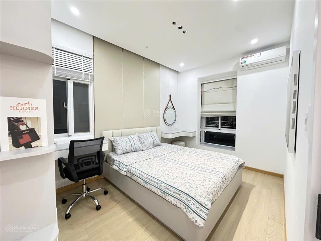 Cho thuê căn hộ 2pn, 2wc tại sky garden 3, giá ưu đãi 25 triệu, 68m2, view hồ bơi thoáng mát