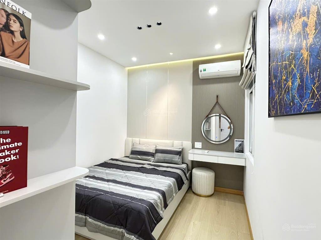 Cho thuê căn hộ 2pn, 2wc tại sky garden 3, giá ưu đãi 25 triệu, 68m2, view hồ bơi thoáng mát