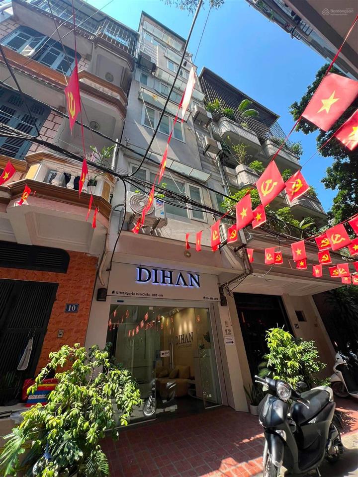 Cho thuê nhà 6 tầng ven hồ công viên thống nhất nguyễn đình chiểu ô tô, thang máy. phù hợp làm spa