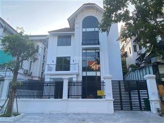 Cho thuê biệt thự nguyễn cơ thạch, mỹ đình 220 m2, 4 tầng, mới đẹp mặt tiền rộng