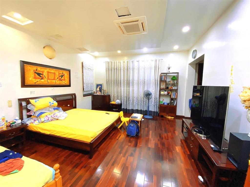Cho thuê biệt thự nguyễn cơ thạch, mỹ đình 220 m2, 4 tầng, mới đẹp mặt tiền rộng
