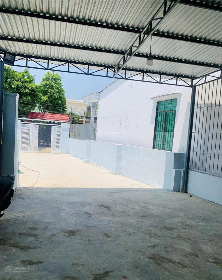 Bán nhà, có sân rộng đậu ô tô hẻm cầu dứa phú nông  tây nha trang  khánh hòa (xã vĩnh ngọc cũ)