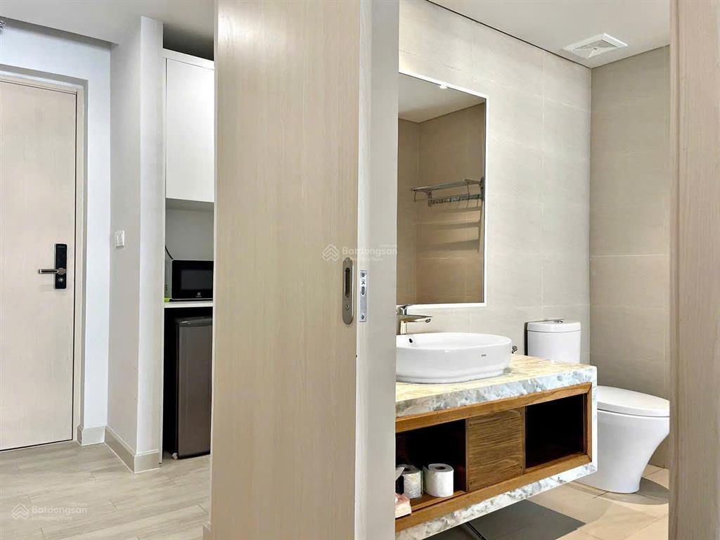 Lvcc. bán căn studio tòa nam, giá 5,2 tỷ , view biển goldcoast  nha trang