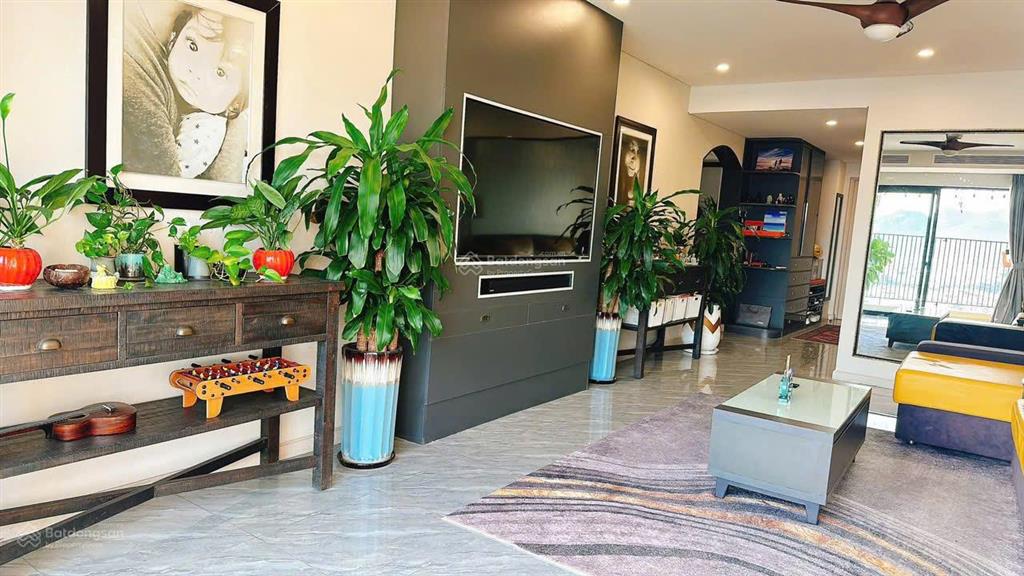 Bán căn hộ gold coast, đã có sổ, view trực diện biển (3 phòng ngủ), giá 19 tỷ