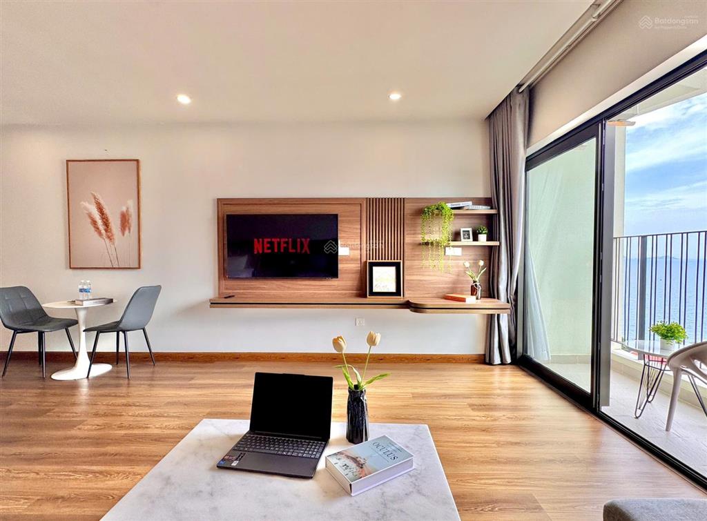 Bán căn studio gold coast đã có sổ, view biển, giá 5,2 tỷ