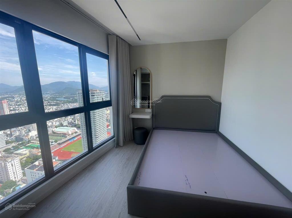Bán căn hộ 2 phòng ngủ gold coast. tòa nam, tầng 38, giá 8 tỷ 350, sổ sở hữu lâu dài