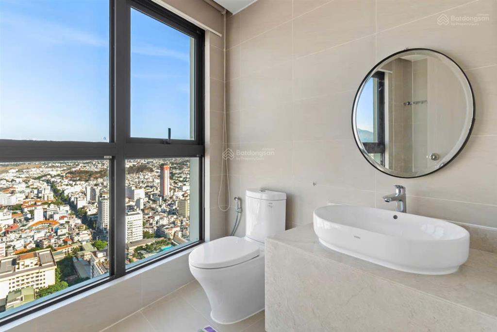 Bán căn hộ 2 phòng ngủ gold coast, tầng cao sổ hồng riêng giá 8,1 tỷ