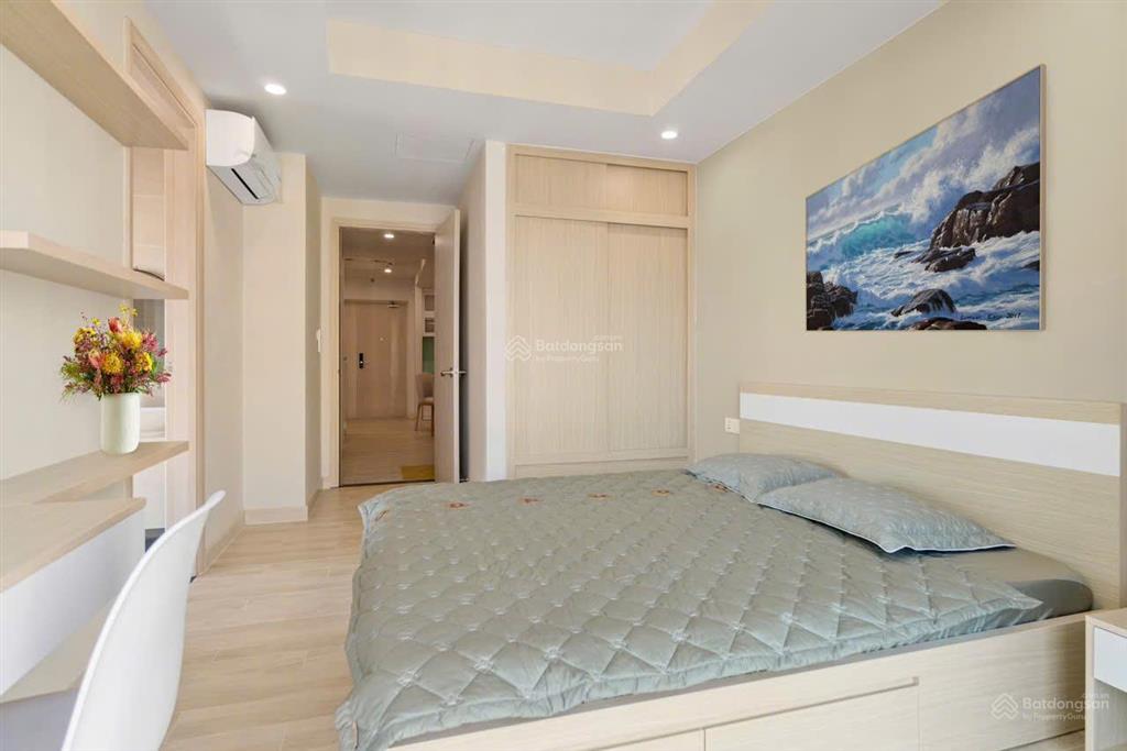 Bán căn hộ 2 phòng ngủ gold coast, tầng cao sổ hồng riêng giá 8,1 tỷ