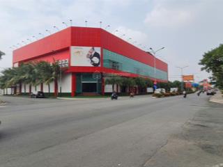 Đất vàng cực hiếm mặt tiền quảng trường 400m2 (10x40) trung tâm hành chính. bán gấp giá tốt 3x tl