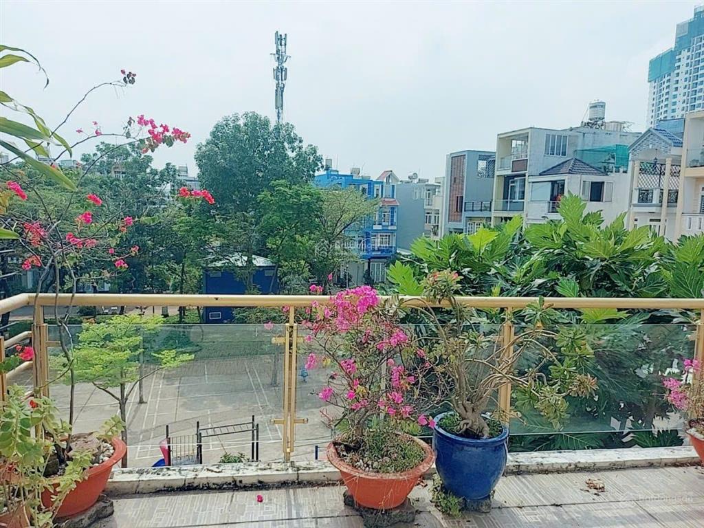 Nhà phố liền kề cực hiếm mặt tiền kdc view công viên xanh mát ngang 6m, 4 tầng. giá rẻ nhất khu vực