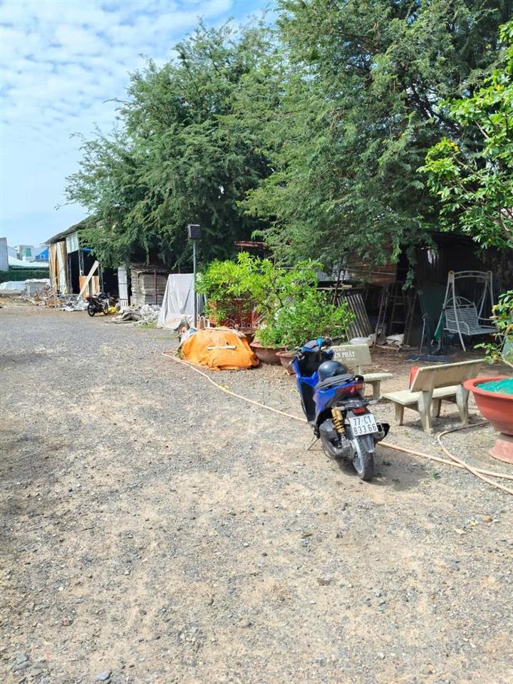 Ngộp bank 47 tỷ, cần bán gấp 4.000m2 đất mặt tiền đường võ thị hồi. giảm thủng đáy, chốt bất chấp