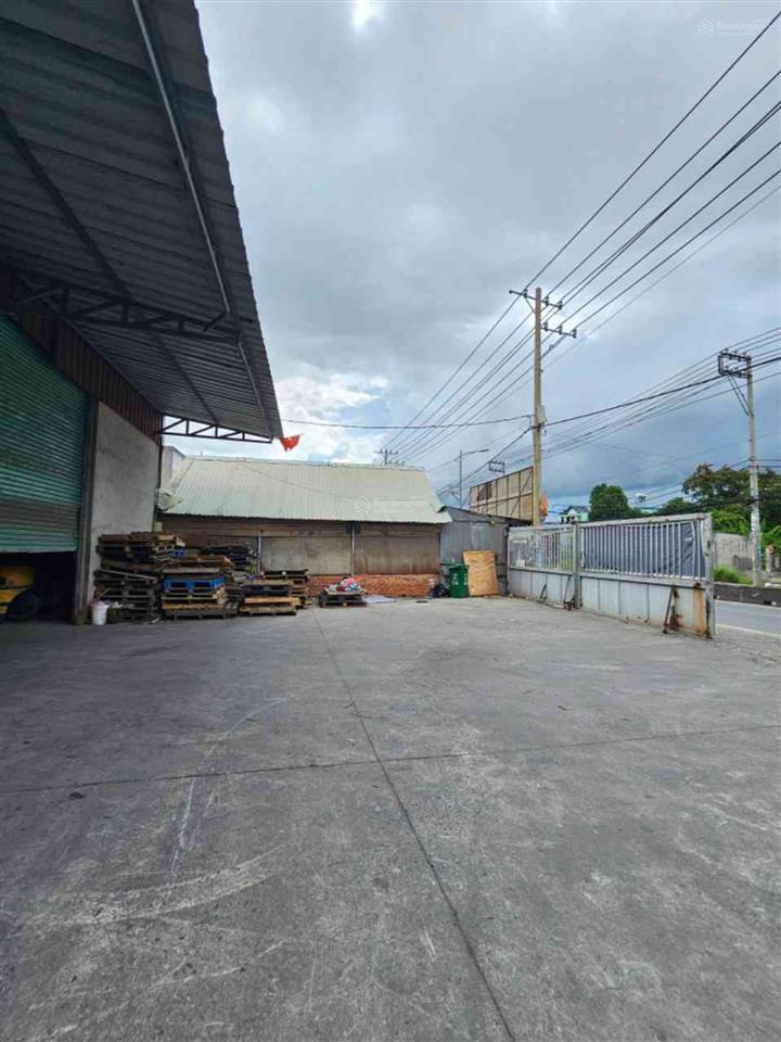 Nhà xưởng mặt tiền nguyễn văn bứa, hóc môn 20x63m full thổ, đang cho thuê 50tr/th. giá tl mạnh