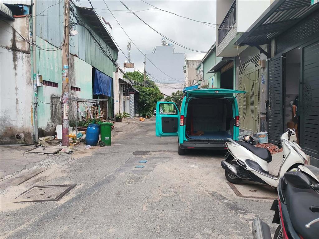 Nhà xưởng ngay aeon tân phú 15x36 full thổ cư, đang cho thuê 55 tr/th. giá chỉ 70 tr/m2