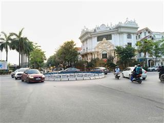Bán nhà biệt thự 250m2, 115 tỷ tại thành phố giao lưu, đường phạm văn đồng, hai mặt tiền kinh doanh