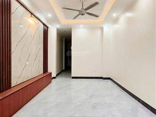 Bán nhà mới 5 tầng đường phú diễn, ô tô đỗ cổng, thang máy, full nội thất ở ngay 40m2 chào 9,1 tỷ