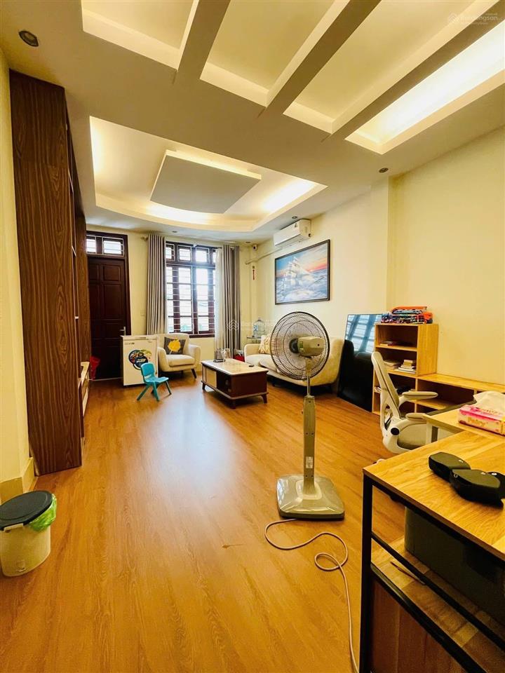 Chỉ hơn 12 tỷ có ngay ô tô 7 chỗ vào nhà!
bán nhà doãn kế thiện 40m2, ô tô tránh