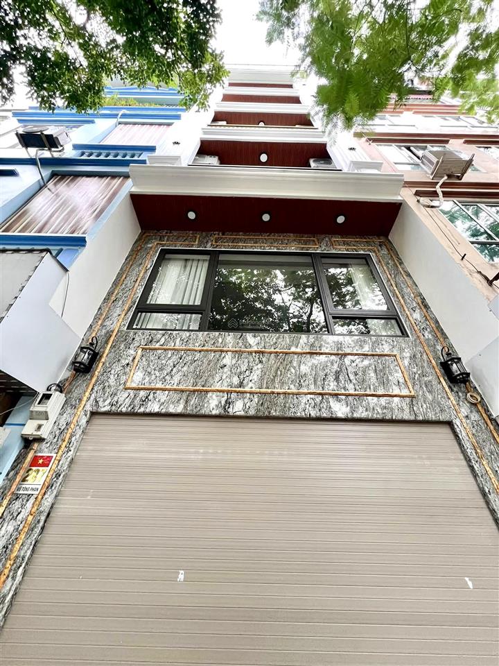 Bán nhà 89 lạc long quân 46m2, 7 tầng thang máy  phân lô ô tô tránh  gara ô tô  thông sàn