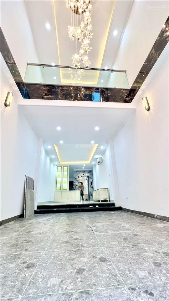 Bán nhà 89 lạc long quân 46m2, 7 tầng thang máy  phân lô ô tô tránh  gara ô tô  thông sàn
