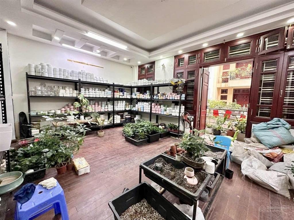Bán nhà kđt yên hoà 75m2mt 6m  phân lô vỉa hè ô tô tránh