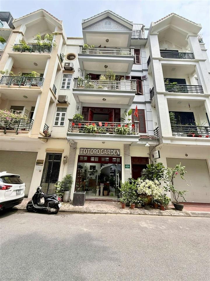 Bán nhà kđt yên hoà 75m2mt 6m  phân lô vỉa hè ô tô tránh