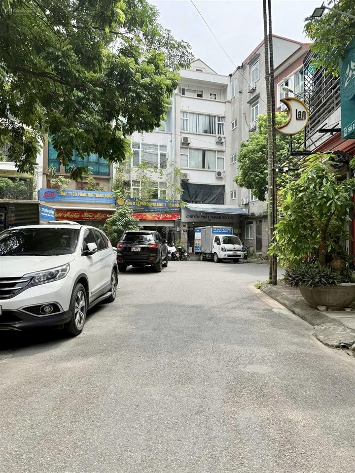 Bán nhà kđt yên hoà 75m2mt 6m  phân lô vỉa hè ô tô tránh