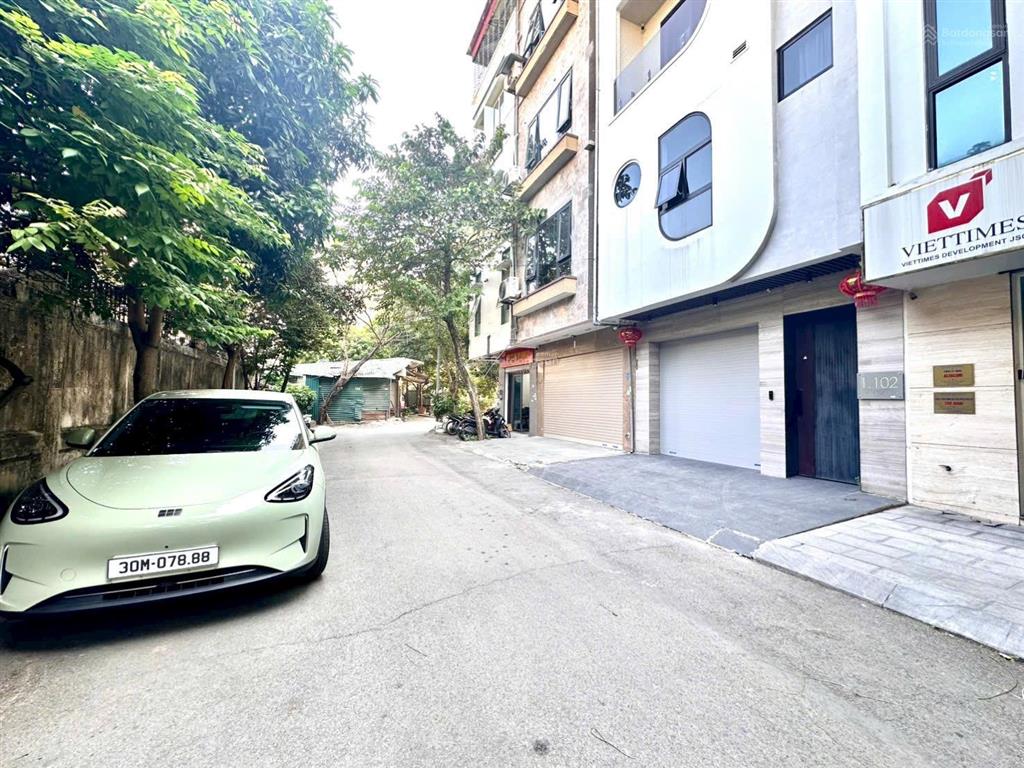 Cực hiếm! bán nhà phạm tuấn tài 61m2  thang máy  gara ô tô  vỉa hè ô tô tránh