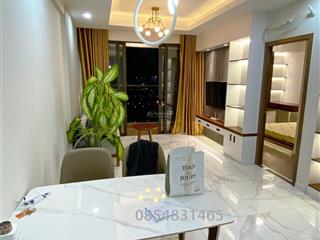 Cần bán căn 2pn 80m2 full nội thất  sẵn sổ, sẵn hợp đồng thuê 11tr5  giá bán chỉ 3 tỷ 850tr