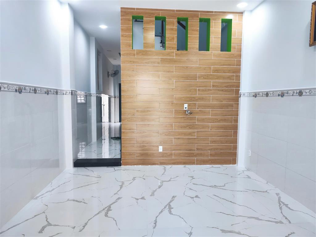 CẦN BÁN 80M2 NHÀ 2 TẤM ĐẸP LUNG LINH ĐƯỜNG XE TANK