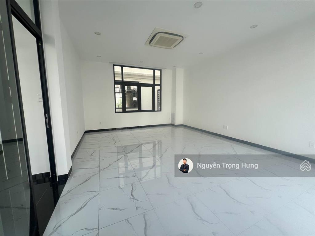 Cho thuê nhà phố vinhomes grand park tầng trệt + lầu 1 chỉ 15tr/tháng thuận tiện kinh doanh