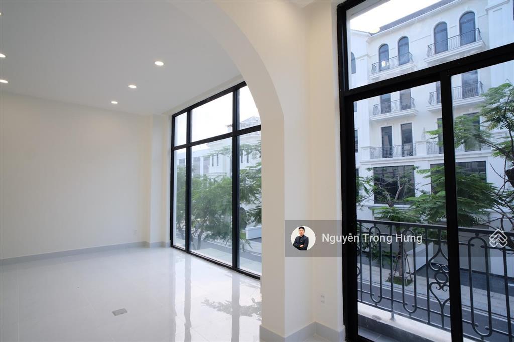 Cho thuê nhà phố 84m2 hoàn thiện 5 tầng có thang máy khu manhattan thuận tiện để ở hoặc kinh doanh