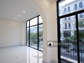 Cho thuê nhà phố 84m2 hoàn thiện 5 tầng có thang máy khu manhattan thuận tiện để ở hoặc kinh doanh