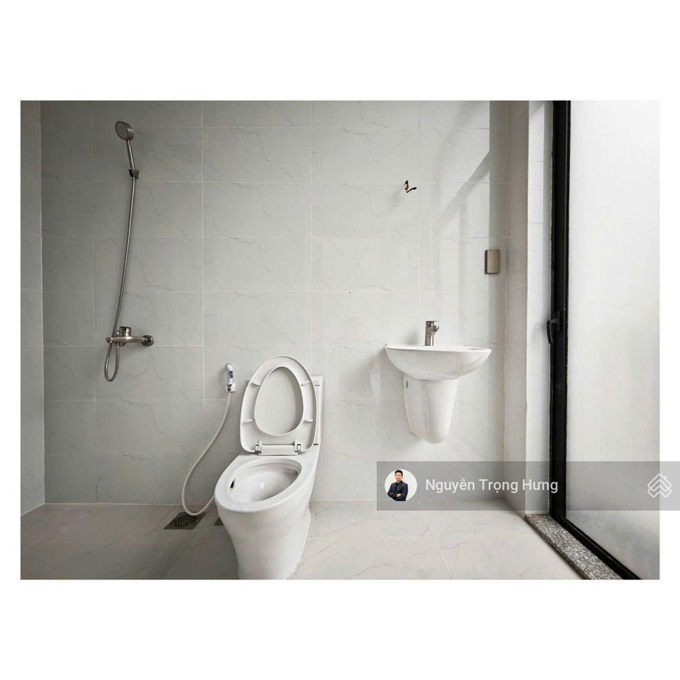 Mặt bằng 84m² gần trường học phù hợp mở trung tâm, spa, văn phòng,... full máy lạnh, thang máy