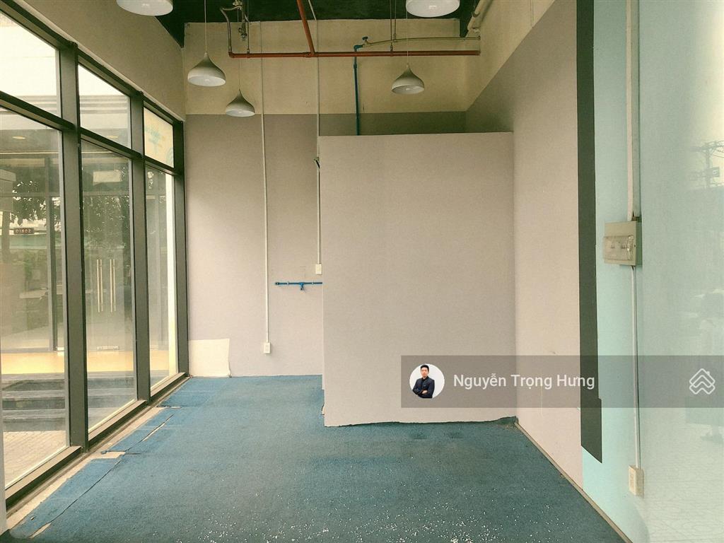 Cho thuê shophouse khối đế chung cư 26m2 cạnh sảnh căn hộ đã hoàn thiện setup kinh doanh ngay