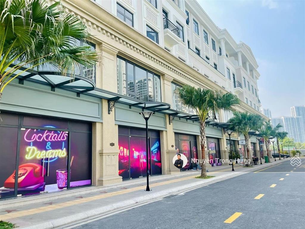 Cho thuê shophouse 5 tầng broadway vinhomes grand park 30tr/th