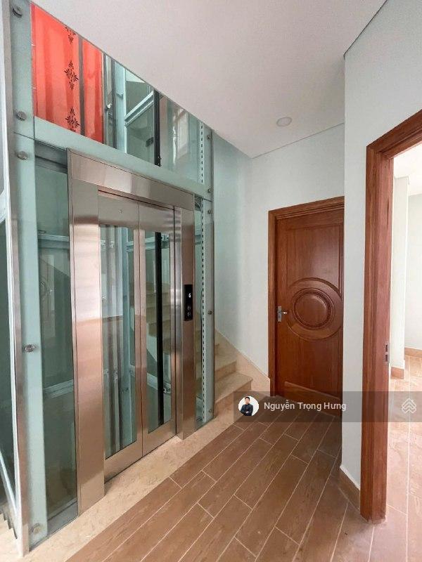 Nhà phố vinhomes grand park | 84m² rộng rãi, thang máy, máy lạnh, ngăn phòng | vị trí đẹp