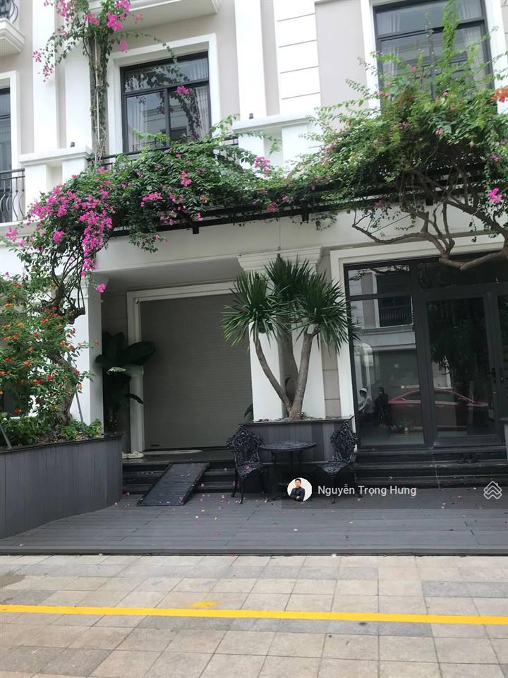 Cho thuê trệt và lầu 1 nhà phố 144m2 thuận tiện làm văn phòng kinh doanh spa, salon, studio, online