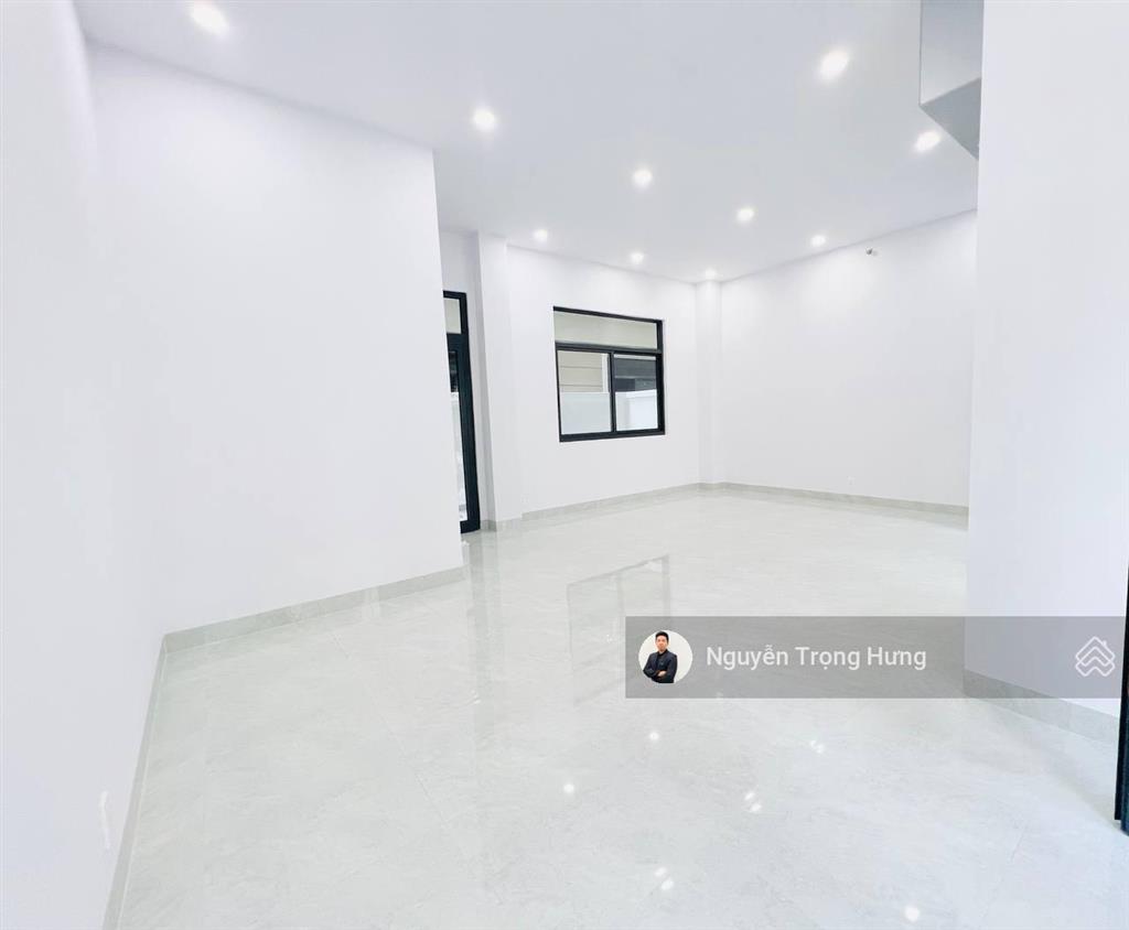Hot nhất vinhomes  cho thuê nguyên căn nhà phố 05 tầng hoàn thiện mới giá chỉ 20 triệu/tháng