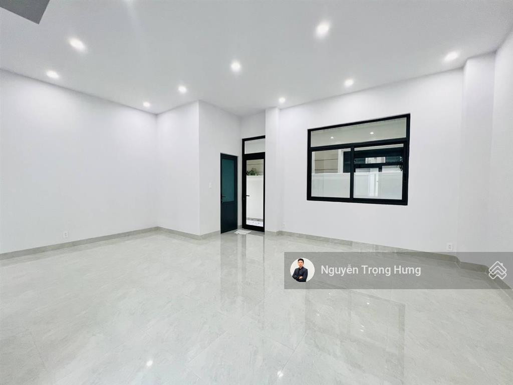 Hot nhất vinhomes  cho thuê nguyên căn nhà phố 05 tầng hoàn thiện mới giá chỉ 20 triệu/tháng
