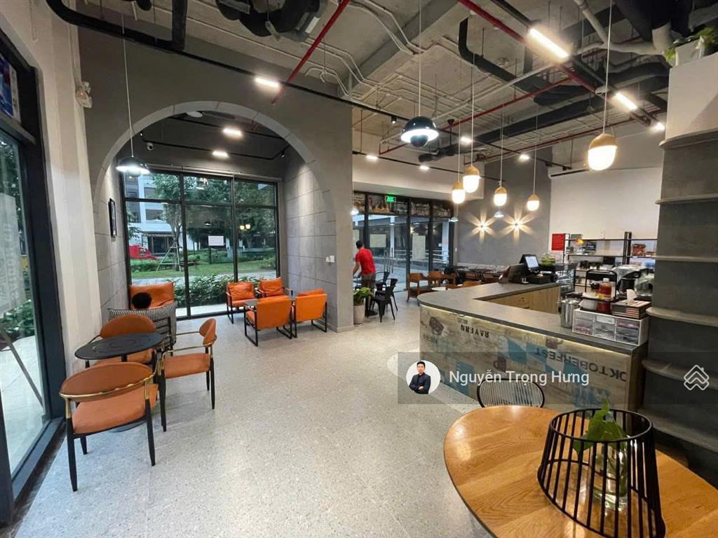 Cho thuê shophouse  căn góc diện tích lớn 75m² hoàn thiện cơ bản kinh doanh cà phê, nhà hàng