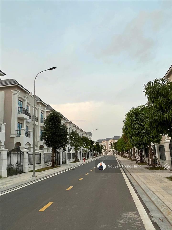 Bán biệt thự khu compound yên tĩnh tại vinhomes grand park 03 tầng thiết kế đẹp 200m2