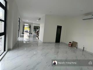 Cho thuê biệt thự song lập 200m2, thiết kế 3 tầng hoàn thiện tại vinhomes grand park
