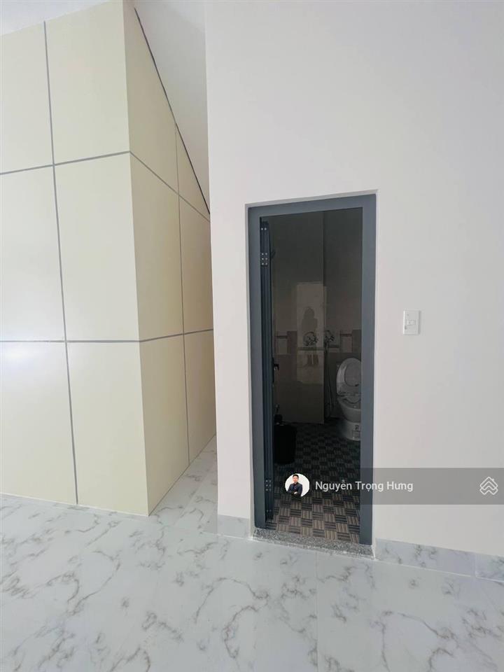 22 triệu/tháng  cho thuê nguyên căn nhà phố 144m² hoàn thiện cơ bản, thuận tiện kinh doanh